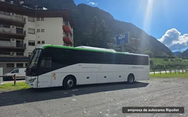 Autocares Ripollet Travel, empresa d'autocars a Ripollet