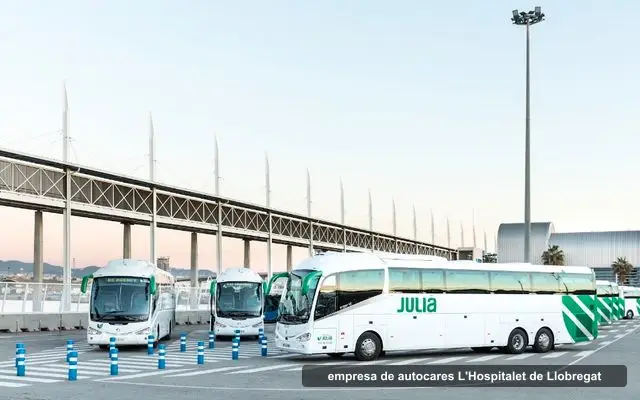 Autocars Julià, empresa d'autocars a L'Hospitalet de Llobregat