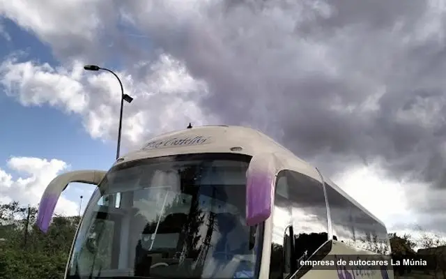BUS CASTELLVÍ, S.A., empresa d'autocars a La Múnia