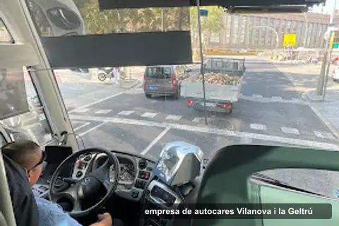 BusGarraf, empresa d'autocars a Vilanova i la Geltrú (2)